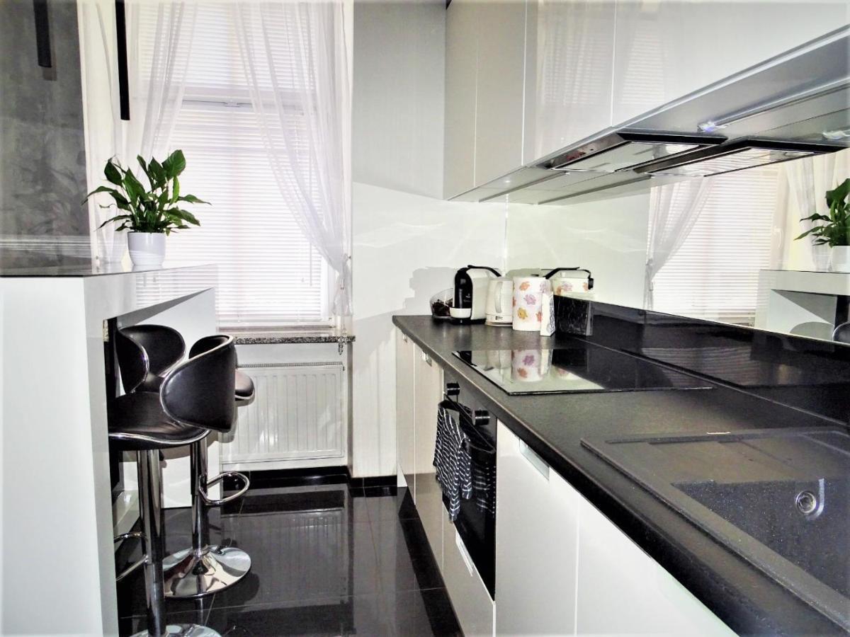 Apartamento Apartament Cieplicka Jelenia Góra Exterior foto